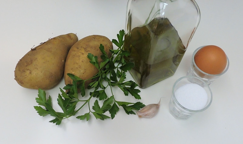 Ingredientes para las patatas alioli