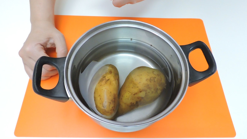Patatas preparadas para cocer