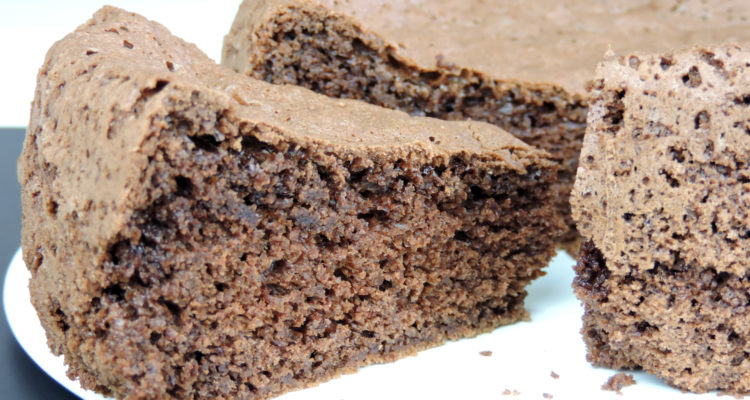 Bizcocho esponjoso de Maizena y chocolate Bizcocho esponjoso de Maizena y chocolate