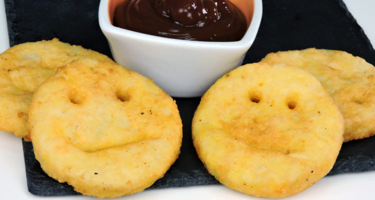 Patatas fritas smile (smiley fries) Patatas fritas smile (smiley fries)