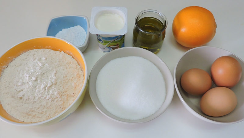 Ingredientes para el bizcocho de yogur