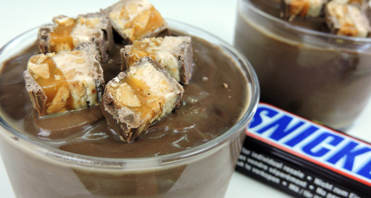 Crema de chocolate con Snickers Crema de chocolate con Snickers