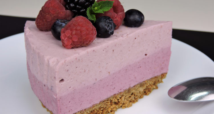 Tarta de queso con frutos rojos (sin horno) Tarta de queso con frutos rojos (sin horno)