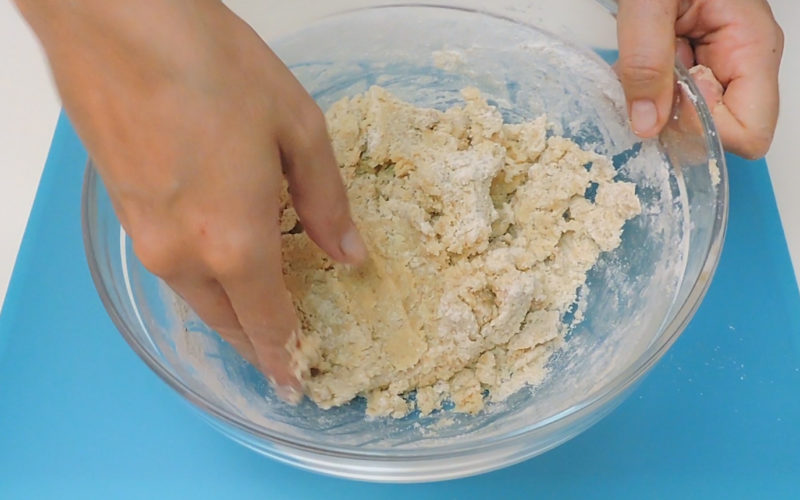 Formando la masa de galletas