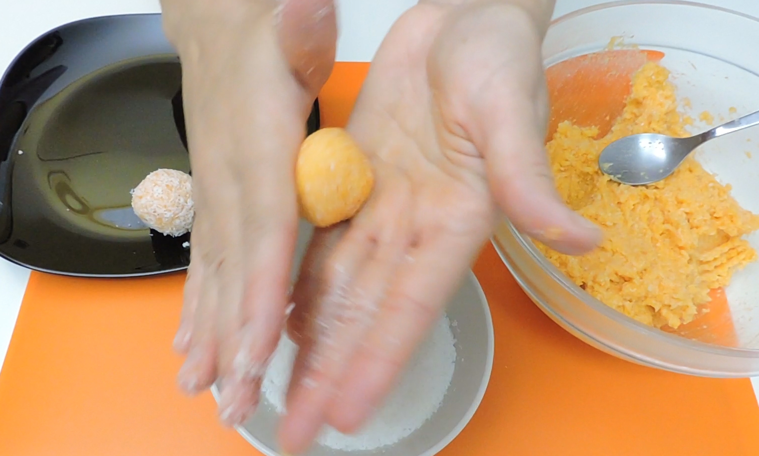 Bolitas de coco y boniato