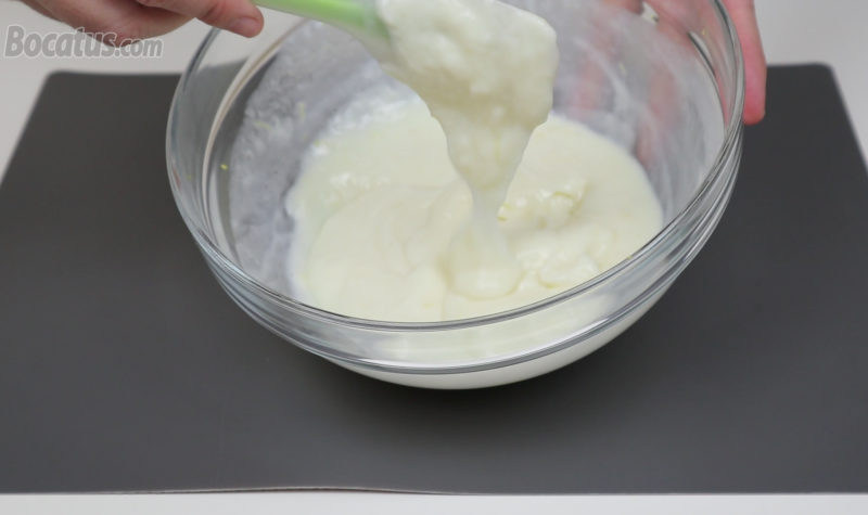 Mezcla de limón y leche condensada