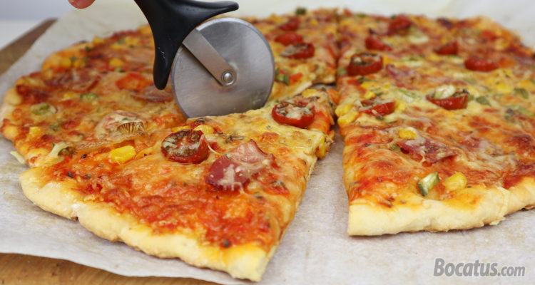 PIZZA CASERA Sin levadura y Sin reposo ¡En 15 minutos! PIZZA CASERA Sin levadura y Sin reposo ¡En 15 minutos!