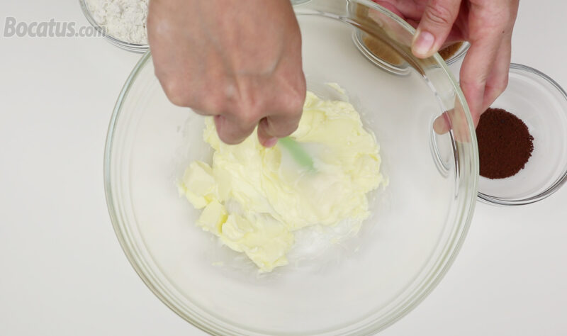 Formando una crema con la mantequilla
