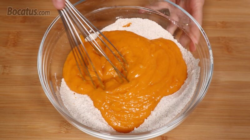Preparando la masa del bizcocho