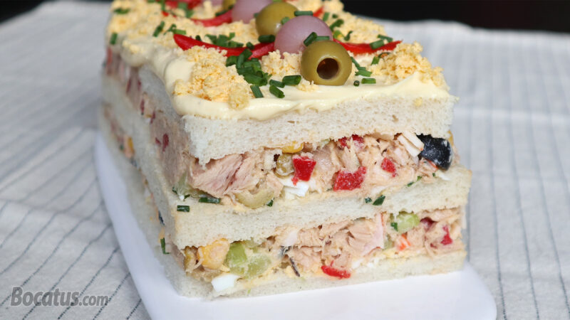 Pastel de Atún frío con pan de molde Pastel de Atún frío con pan de molde