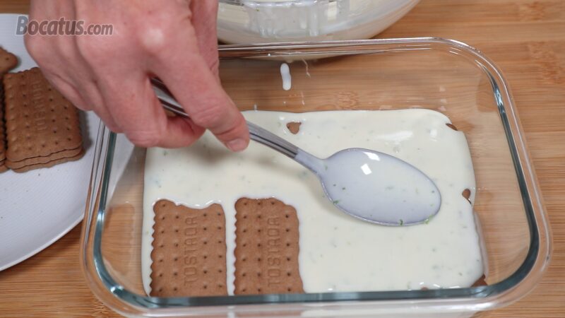 Montando la tarta de galletas