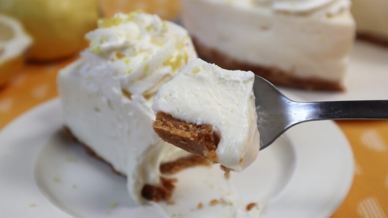 Tarta de queso y limón sin horno (fácil, cremosa y sin gelatina)